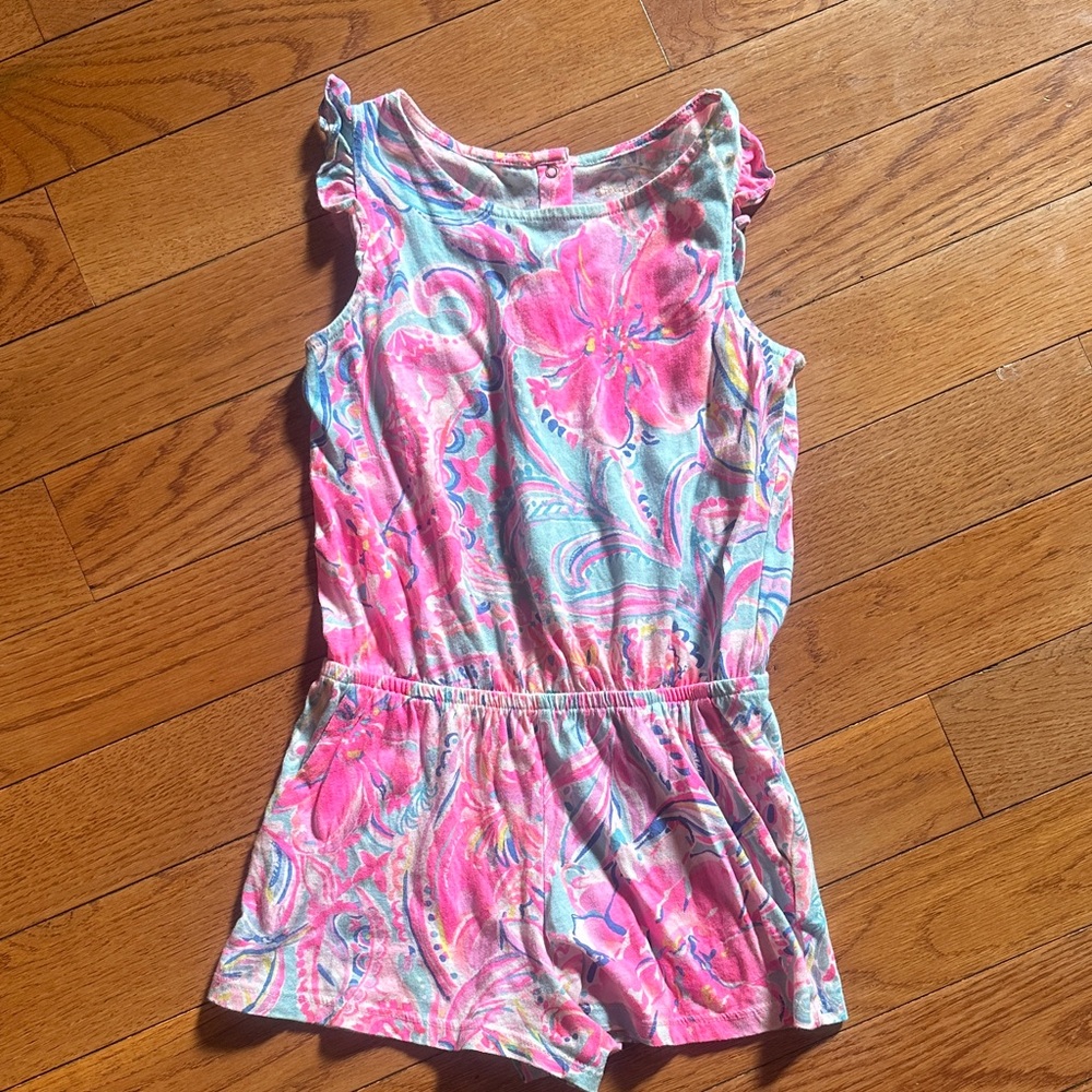 Lily Pulitzer girls medium 6/7 Romper. EUC perfect for vacations